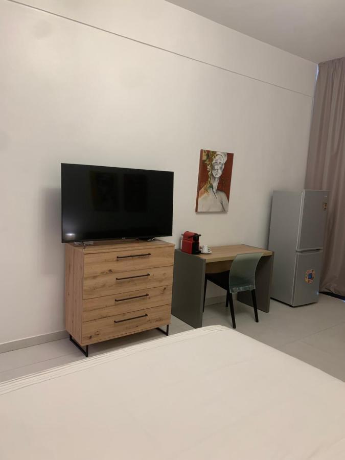 Chez Rima // Studio Tres Chaleureux F1 // Tres Bien Situe 다카르 외부 사진